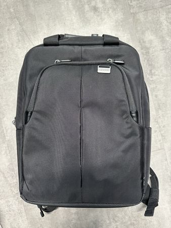 Dicota Eco Slim Pro Rucksack, neuwertig,