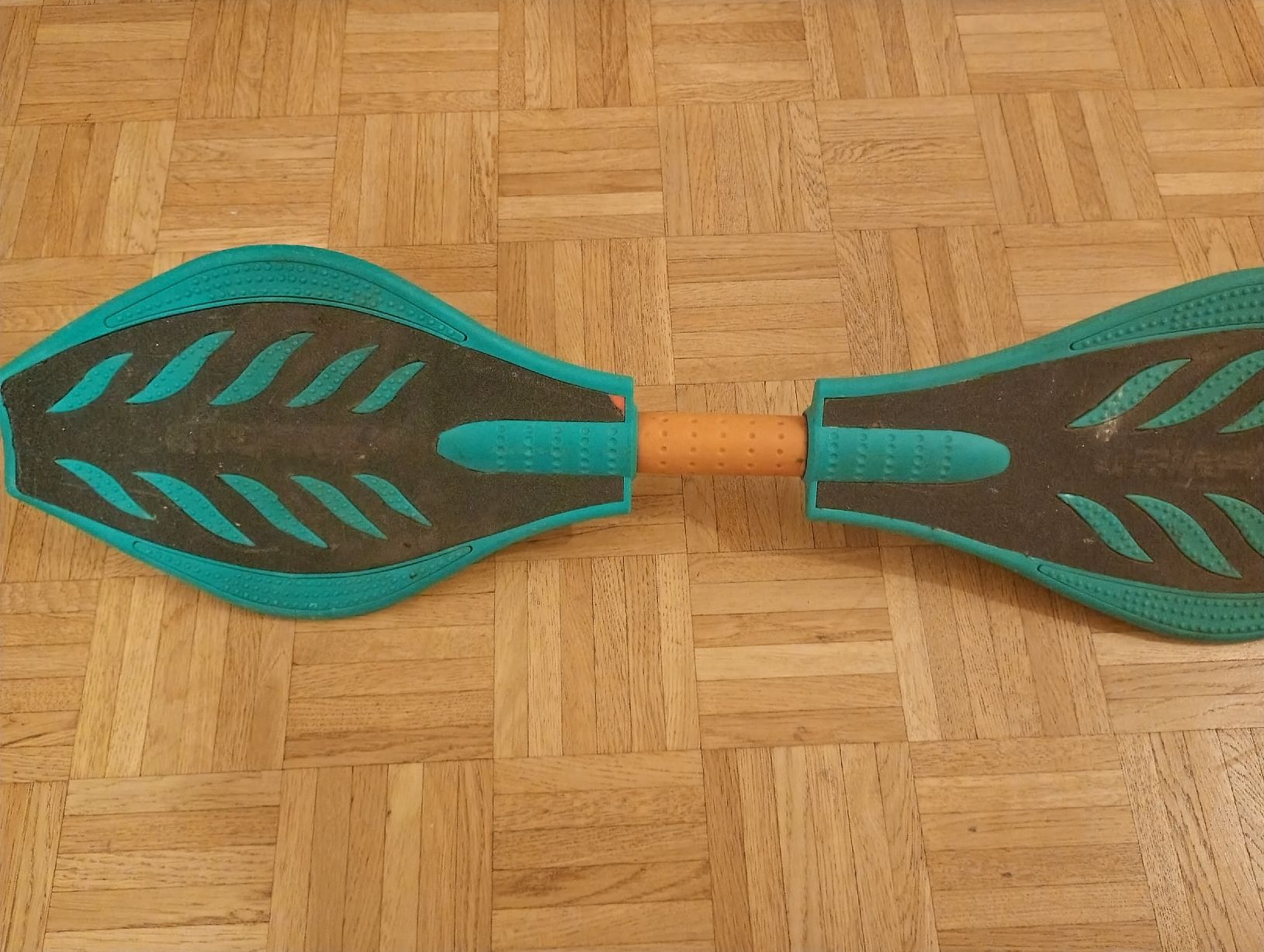 Skateboards: Waveboard/Ripstick – Gebraucht aus Genève von Cg9000 1