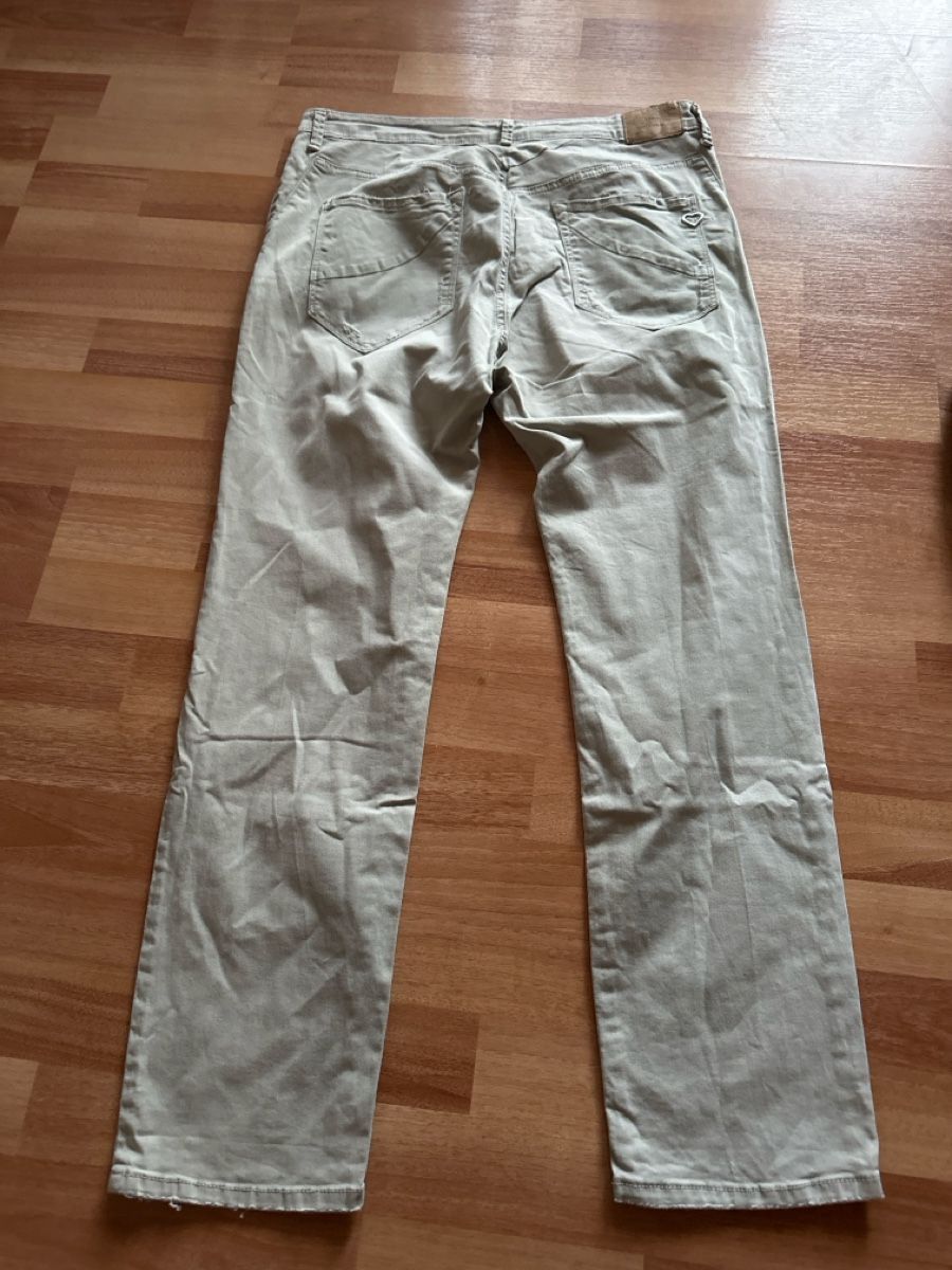Please Jeans Pantaloni: Please Hose Gr. Large einf. Bundweite ca. 42 cm – Usato da Wald AR venduto da sim_m9vw 2