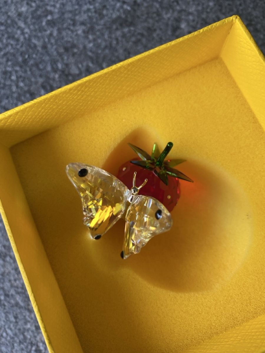 Swarovski Statuette: Swarovski Erdbeere Schmetterling mit Box – Nuovo (secondo la descrizione) da Effretikon venduto da Kiri013 5