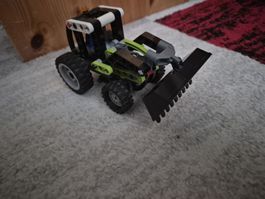 Lego Traktor mit Schaufel gebrauchter Zustand