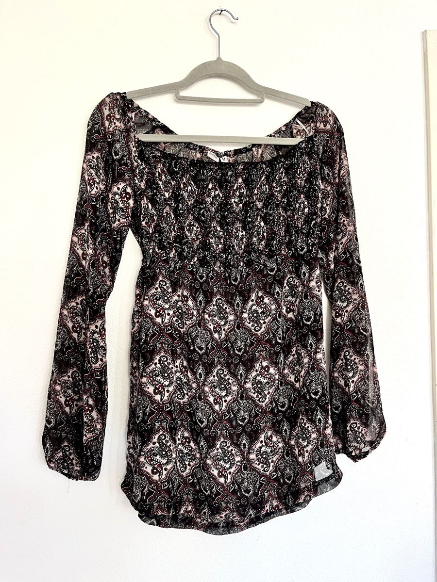 Blusen: SCHÖNE SCHWARZE CARMENBLUSE GR. M – Neu (gemäss Beschreibung) aus Basel von JJ.Elena