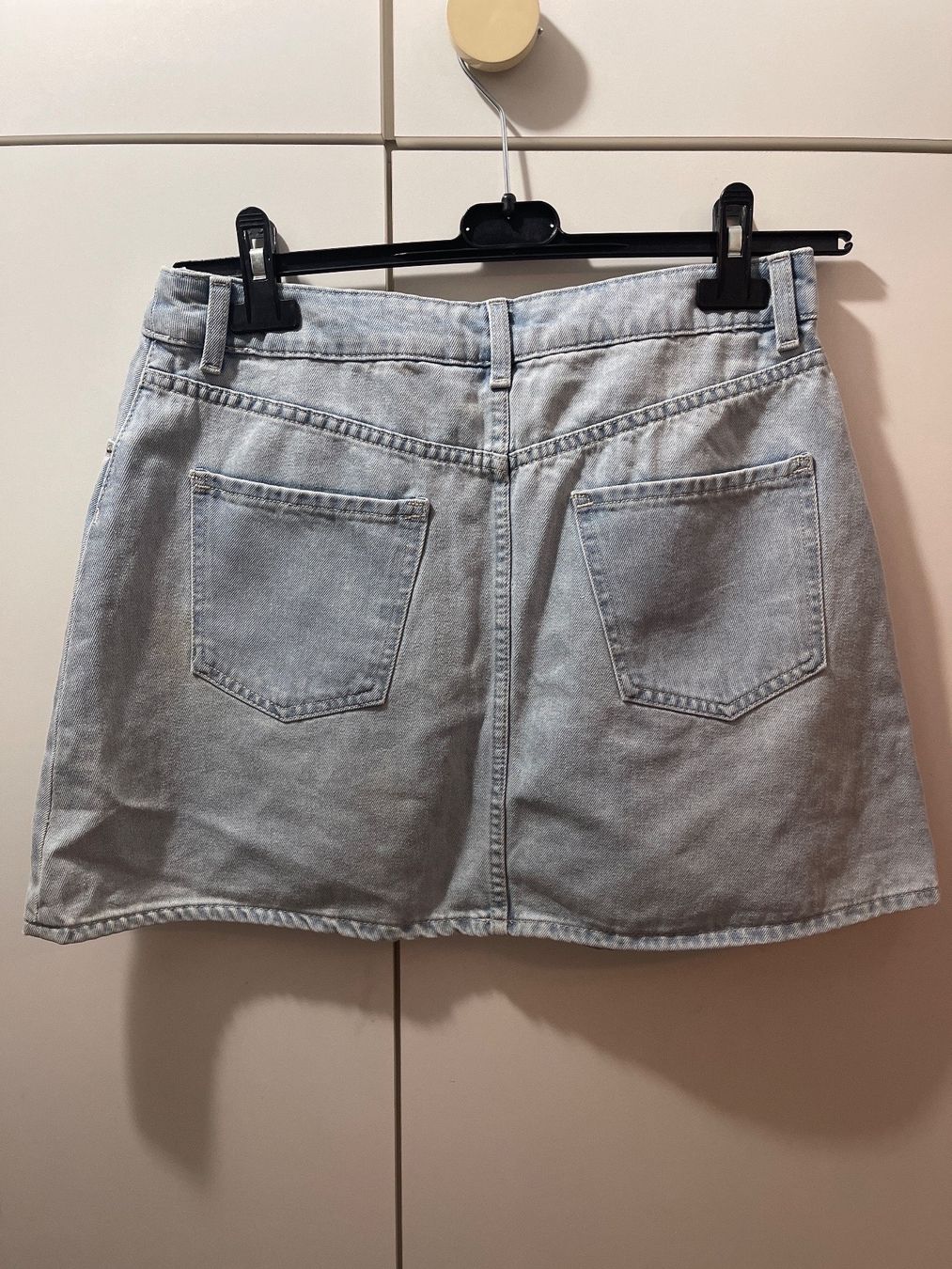 H&M Vestiti & Gonne: Gonna jeans – Usato da Rancate venduto da Waly__ 1