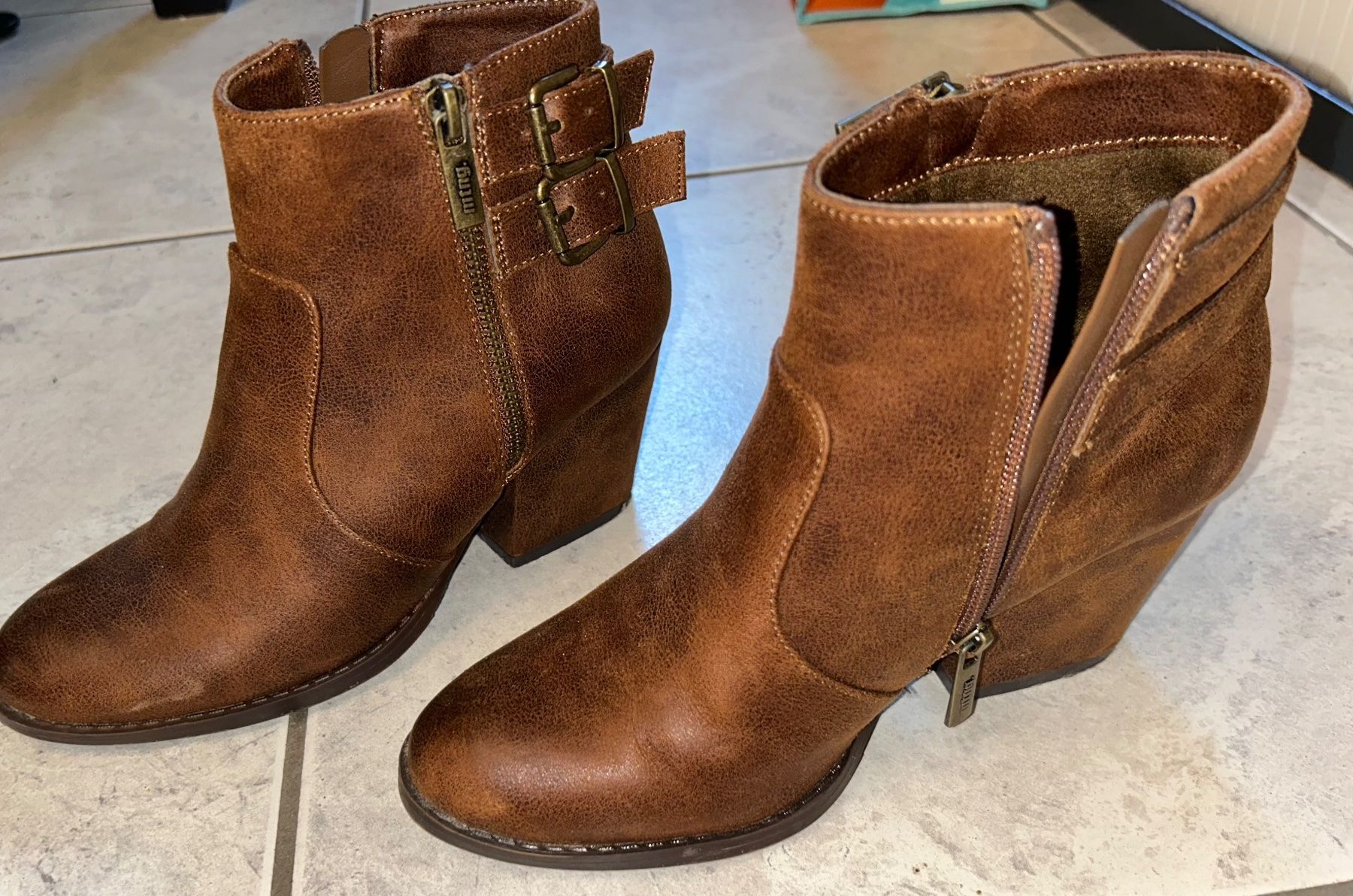 Scarpe da donna: Lederstiefelette Gr. 36 – Usato da Sevelen venduto da Glueckstreffer.62 1