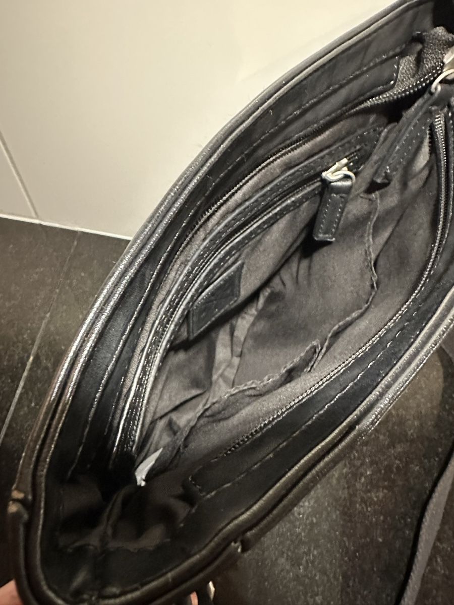 Taschen: Neuwertige schwarze Umhängetasche – Neu (gemäss Beschreibung) aus Münsingen von Innchen 5