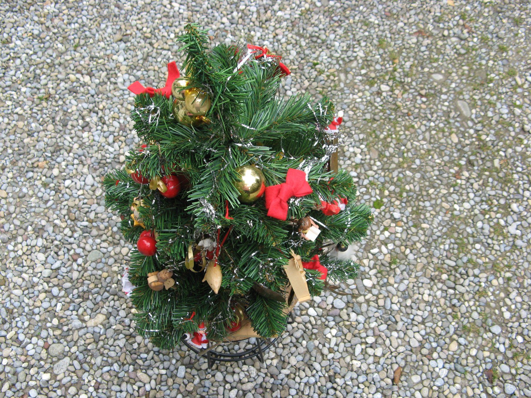 Tutte le decorazioni: künstlicher kleiner Weihnachtsbaum – Usato da Zürich venduto da apil 6