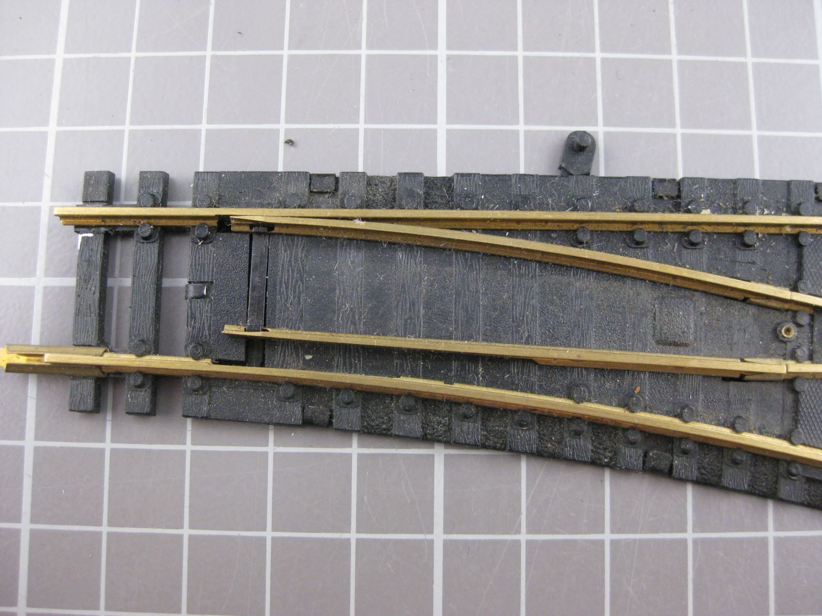 Fleischmann Modelleisenbahnen: Fleischmann Handweiche rechts – Gebraucht aus Malters von Marosko 1