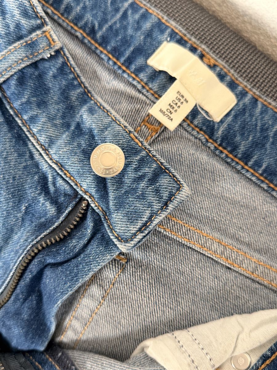 H&M Jeans: Jean H&M bleu clair, taille 38 – Usato da Bulle venduto da LeMoleson 2