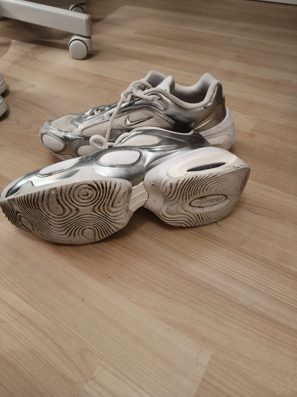 Nike Herrenschuhe: Nike Airmax Muse 43 – Neu (gemäss Beschreibung) aus Winterberg ZH von NatiWeibel 1
