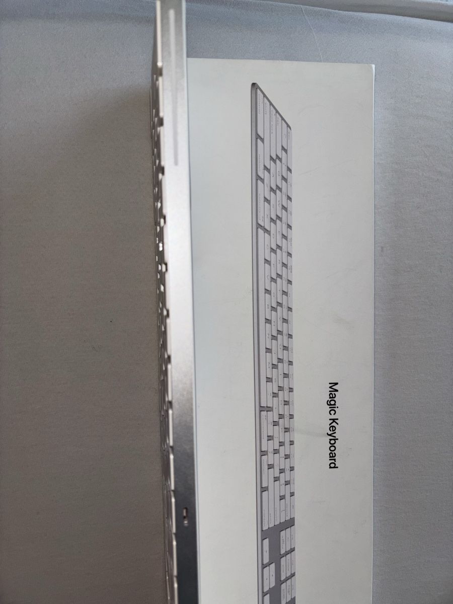 Apple Tastiere: Apple Magic Keyboard – Usato da Luzern venduto da vio_hsk6 1