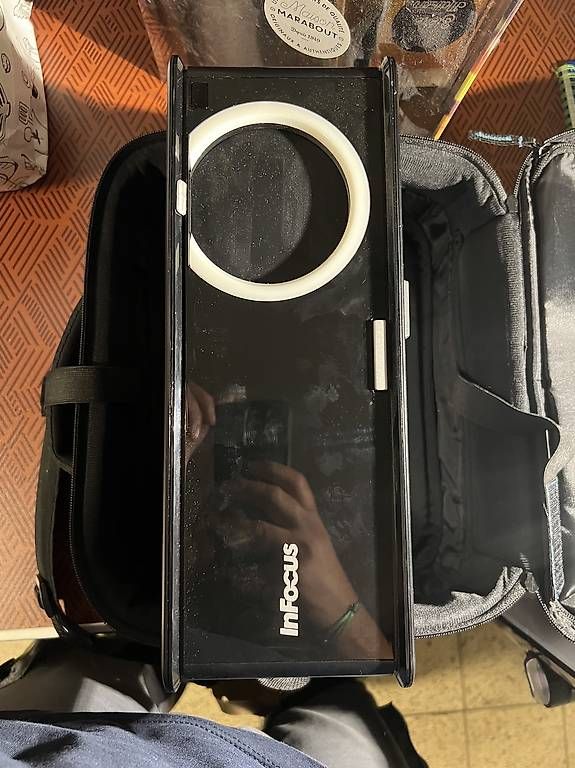 Proiettori: Retroprojecteur InFocus – Usato da Préverenges venduto da Dani_La_Brocante 1