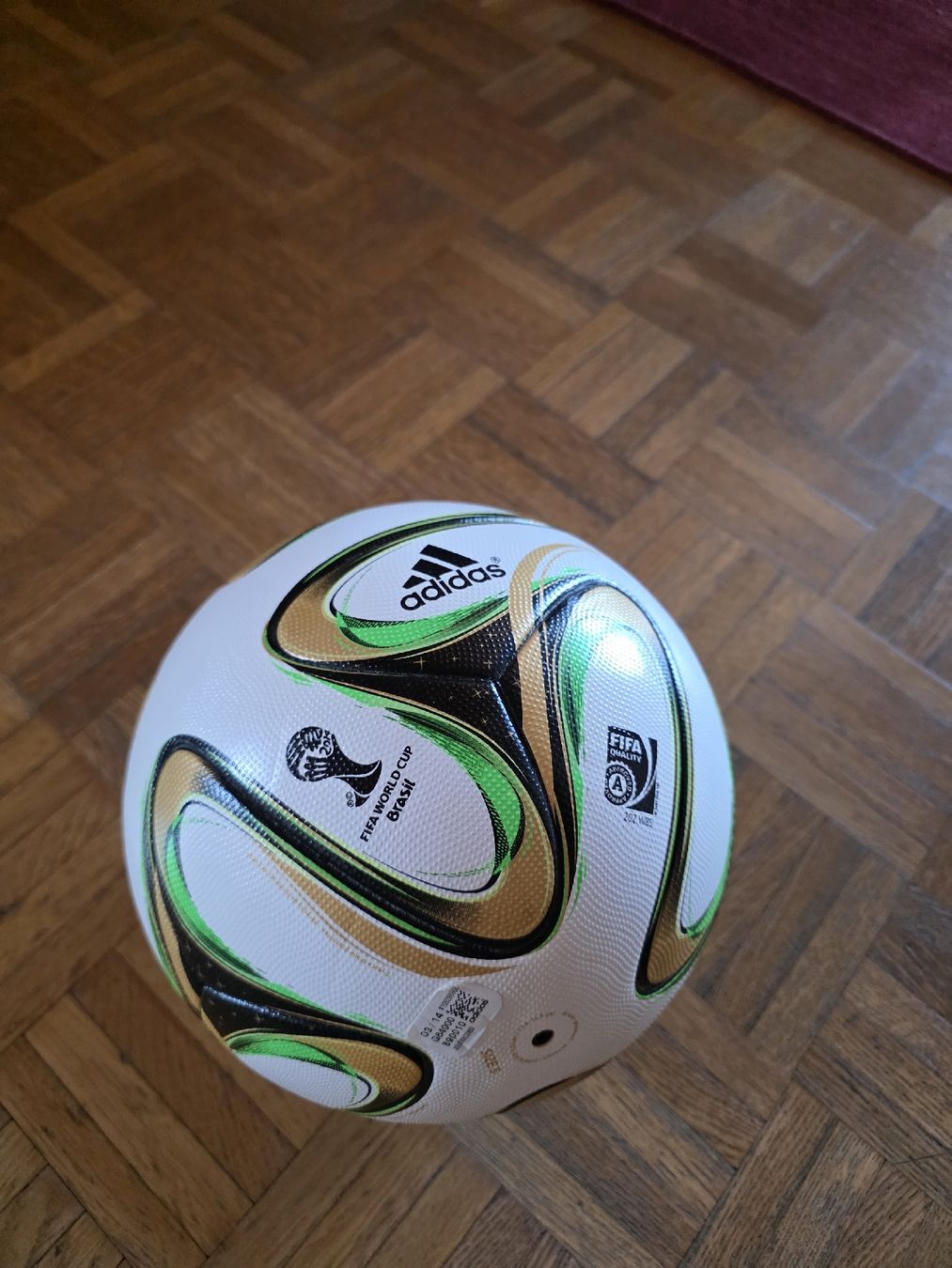 Adidas Bälle: Official Matchball WM 2014 – Gebraucht aus Feuerthalen von dan_6s9t