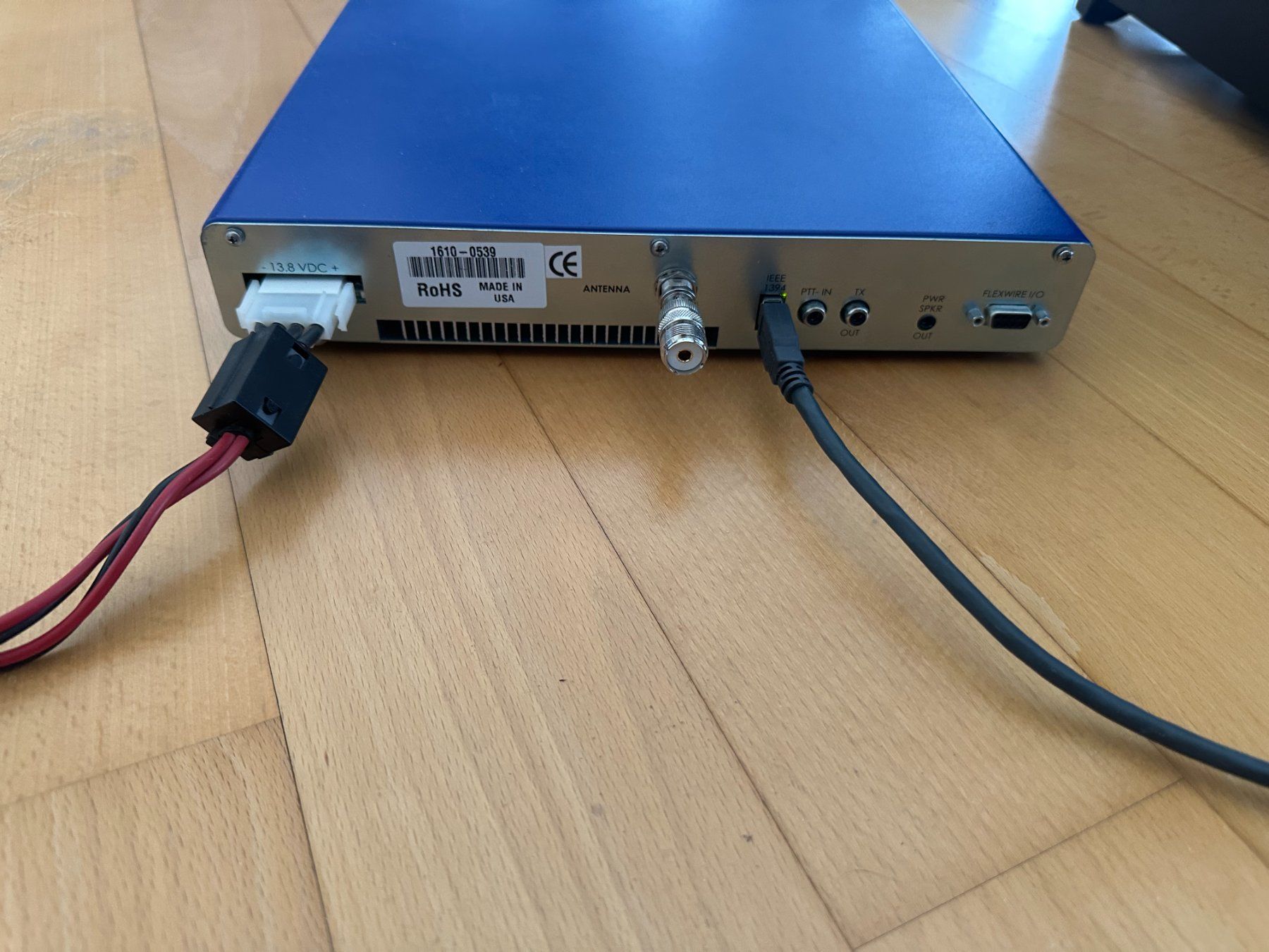 Funktechnik: Win 11 PC mit Firewire-Karte und einem Flex 3000 Transceiver – Gebraucht aus Hünenberg von Wsidler 7