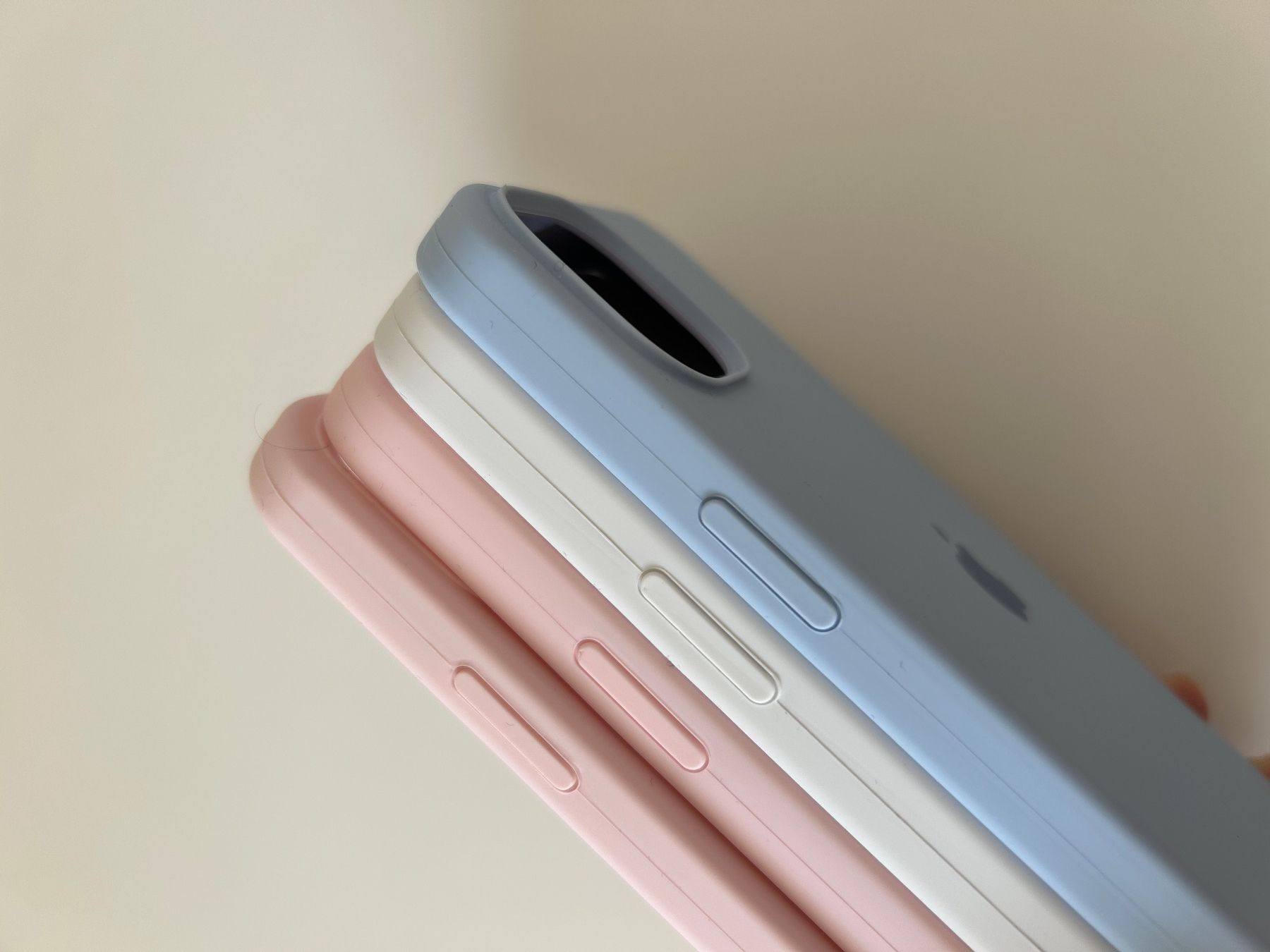 Covers & Schutzfolien: Lot de 4 coques pour iPhone 14, AliExpress – Neu (gemäss Beschreibung) aus Sonceboz-Sombeval von Anna_Maria09 2
