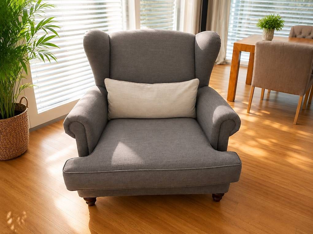 Poltrone: Sessel gross & sehr bequem  – Usato da Embrach venduto da NWN20