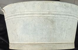 Zinkwanne oval mit Griffen Gebrauchsspuren