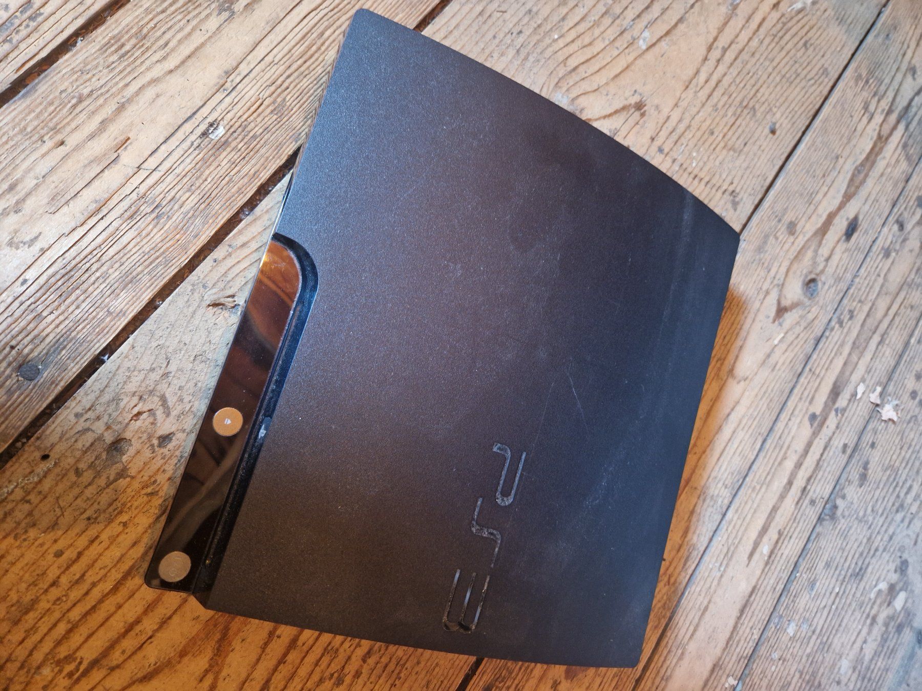 Sony Console: Playstation 3 ohne Verpackung, Netzkabel und Controller – Usato da Bern venduto da DrGoalie