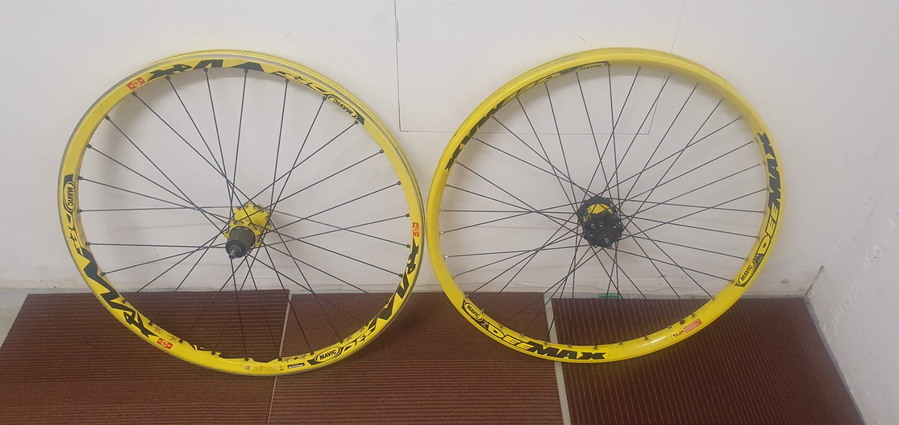 Mavic Pneus & Kompletträder: Mavic Felgen MTB DeeMax Mavic Räder – Gebraucht aus Zürich von  3