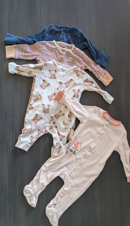 Lot de 4 pyjamas pour bébé, motifs divers, occasion