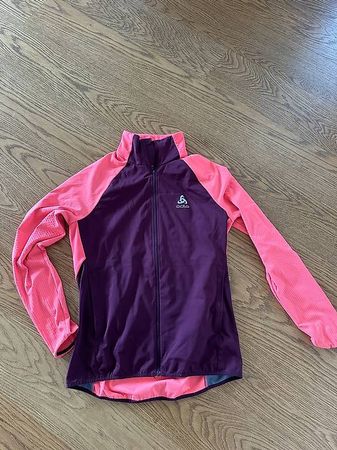 Odlo Damen Lauf-/Sportjacke Gr. S  Pink/Violett