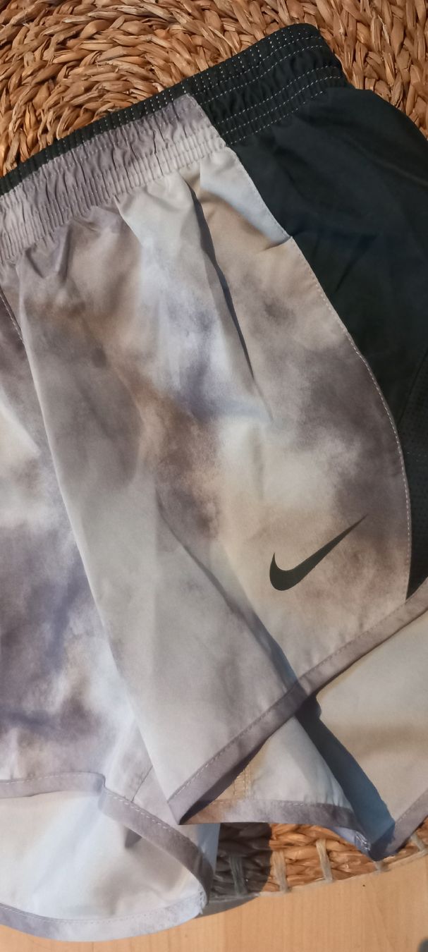 Nike Pantaloni: Nike Dry Fit Gr. S – Nuovo (secondo la descrizione) da Rebstein venduto da bestforyou 1