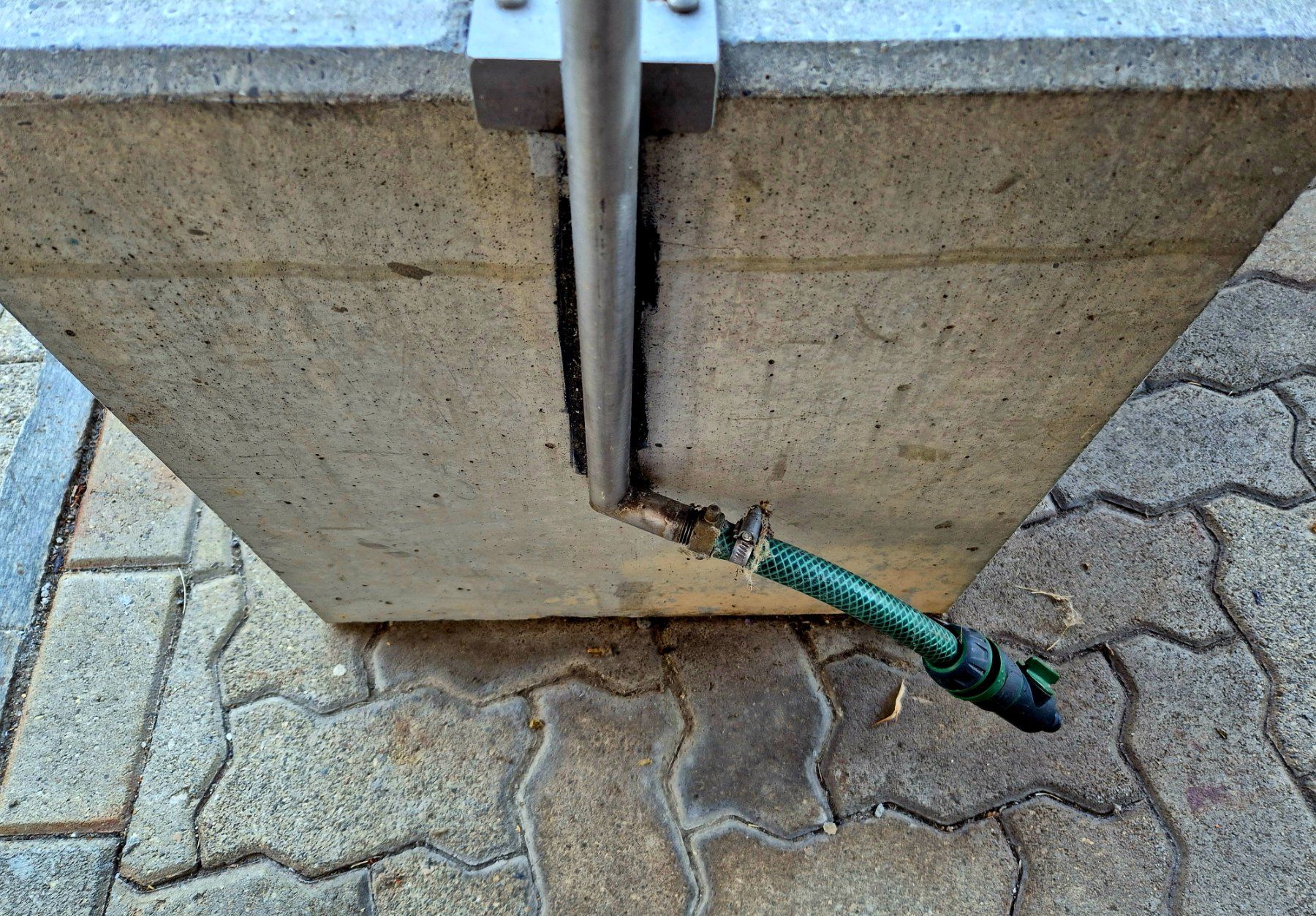 Teiche & Zierbrunnen: Betonbrunnen – Gebraucht aus Auenstein von Y.C. 2