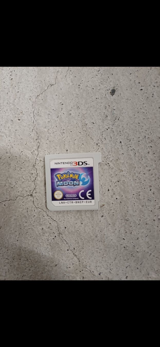 Pokémon Jeux: Pokemon Moon – D'occasion à Davos Platz par LeonKennedy7