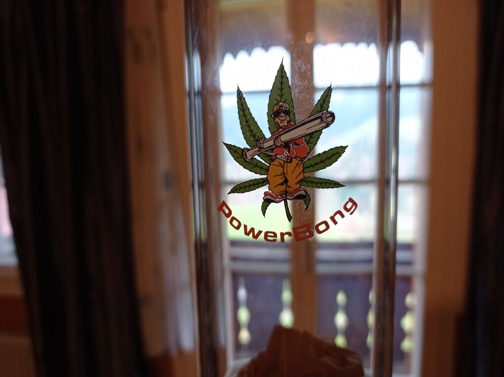 Bong Kaufen auf Ricardo