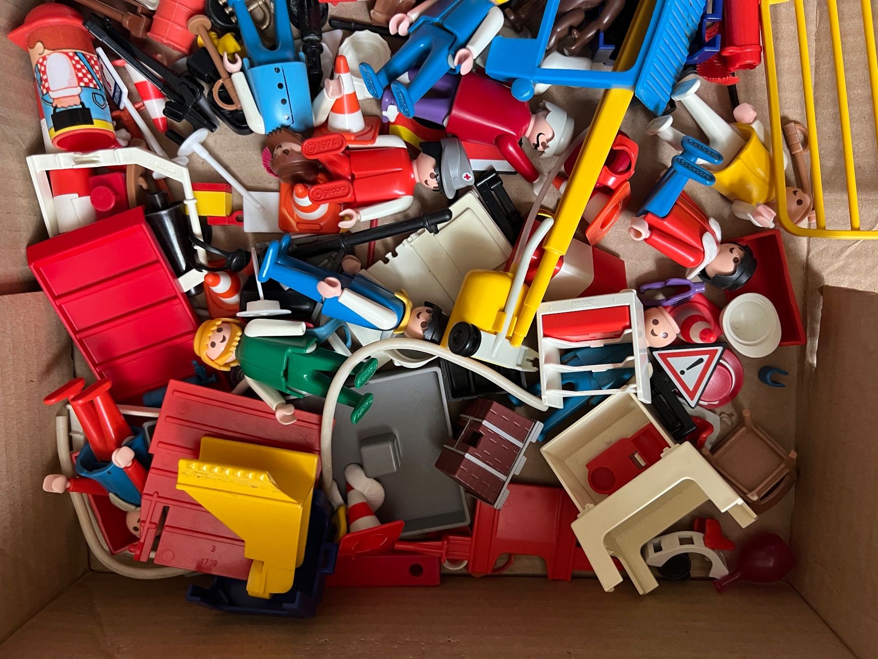 Playmobil Spielzeuge: Playmobil Kleinteile Konvolut – Gebraucht aus Neuhausen von Saam 1