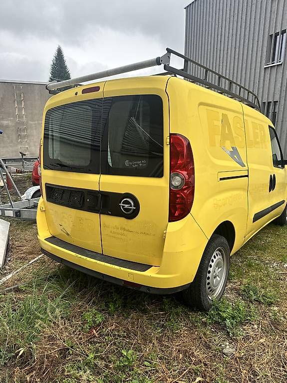 Automobili: Opel combo 2.0cdti – Usato da Niederglatt ZH venduto da ZJ-67 2