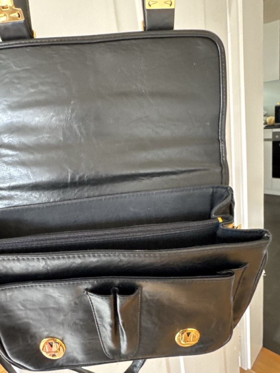 Bulaggi Borse da donna: schwarze Bulaggi-Tasche  – Usato da Urtenen-Schönbühl venduto da Sarah0909 3