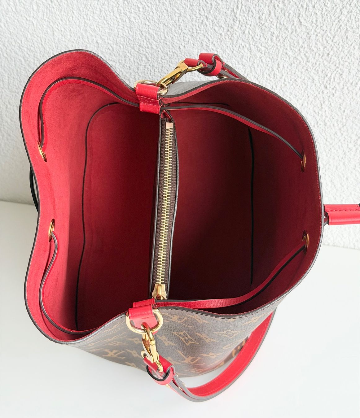 Louis Vuitton Borse da donna: Louis Vuitton Néonoé – Usato da Reinach AG venduto da gab_8s7m 8
