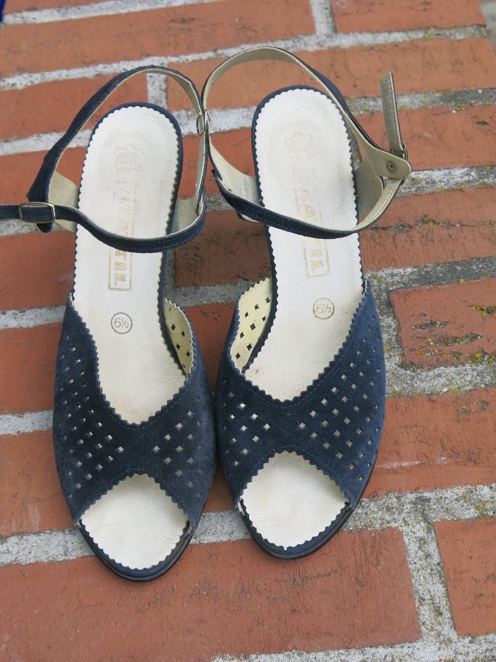 Scarpe da donna: Nappaleder Sandale mit hohen Absätzen Gr. 39,5 – Usato da Zollikofen venduto da MiMo2022 1