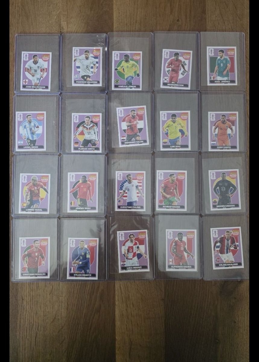 Panini Carte collezionabili: Panini FIFA 2026 Extra Sticker Regular Set Komplett – Nuovo e nell'imballaggio originale da Maienfeld venduto da and_g6ts