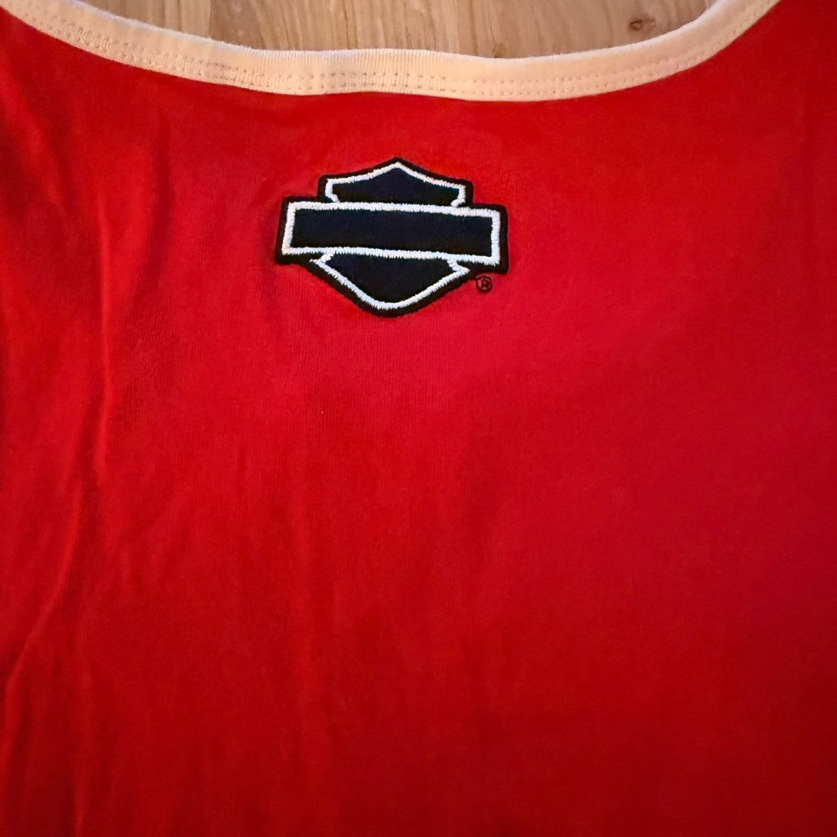 Harley-Davidson T-shirt: Harley-Davidson Shirt, Rot/Schwarz, – Usato da Embrach venduto da Schnufi66 2
