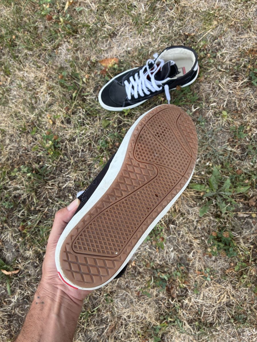 Vans Herrenschuhe: Vans Lizzie Armanto 45 / 11.5 – Gebraucht aus Villeneuve VD von Francoisgrand 2