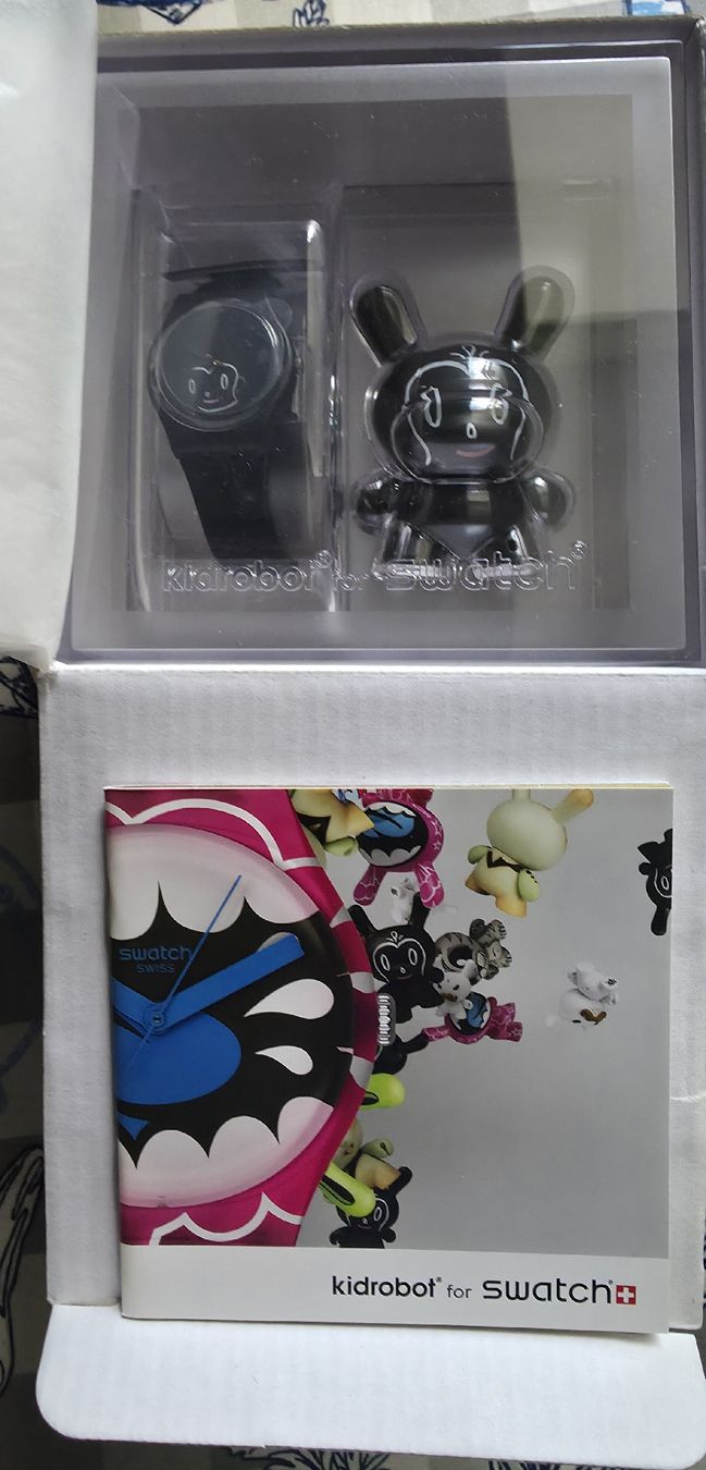 Swatch Orologi: SWATCH 2 X KIDROBOT – Nuovo e nell'imballaggio originale da Biel-Bienne venduto da GPM05 4