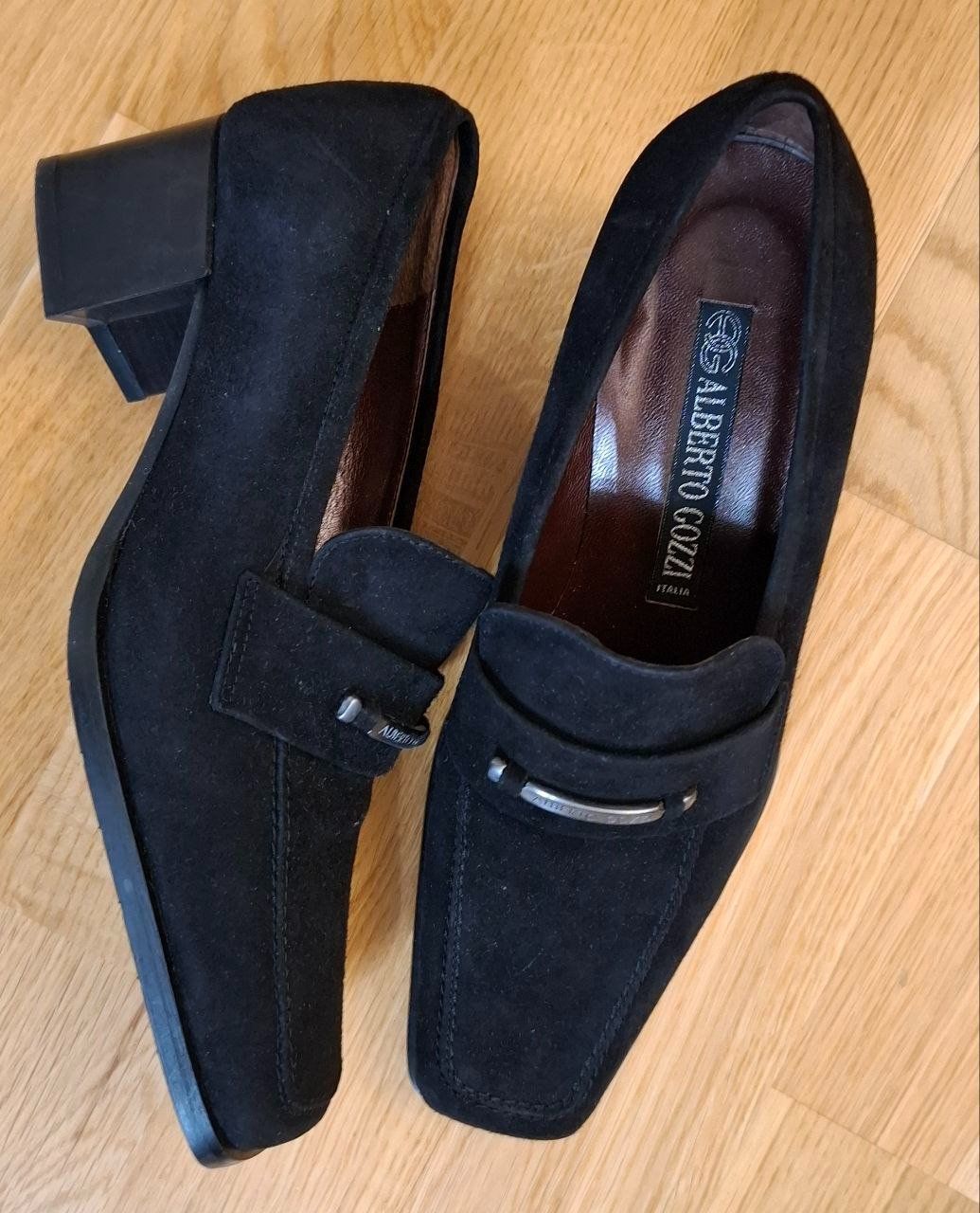 Scarpe da donna: SCHUE  ALBERTO COZZI . Wildlederpumps  36.5. NEU. – Nuovo (secondo la descrizione) da Bern venduto da klyur