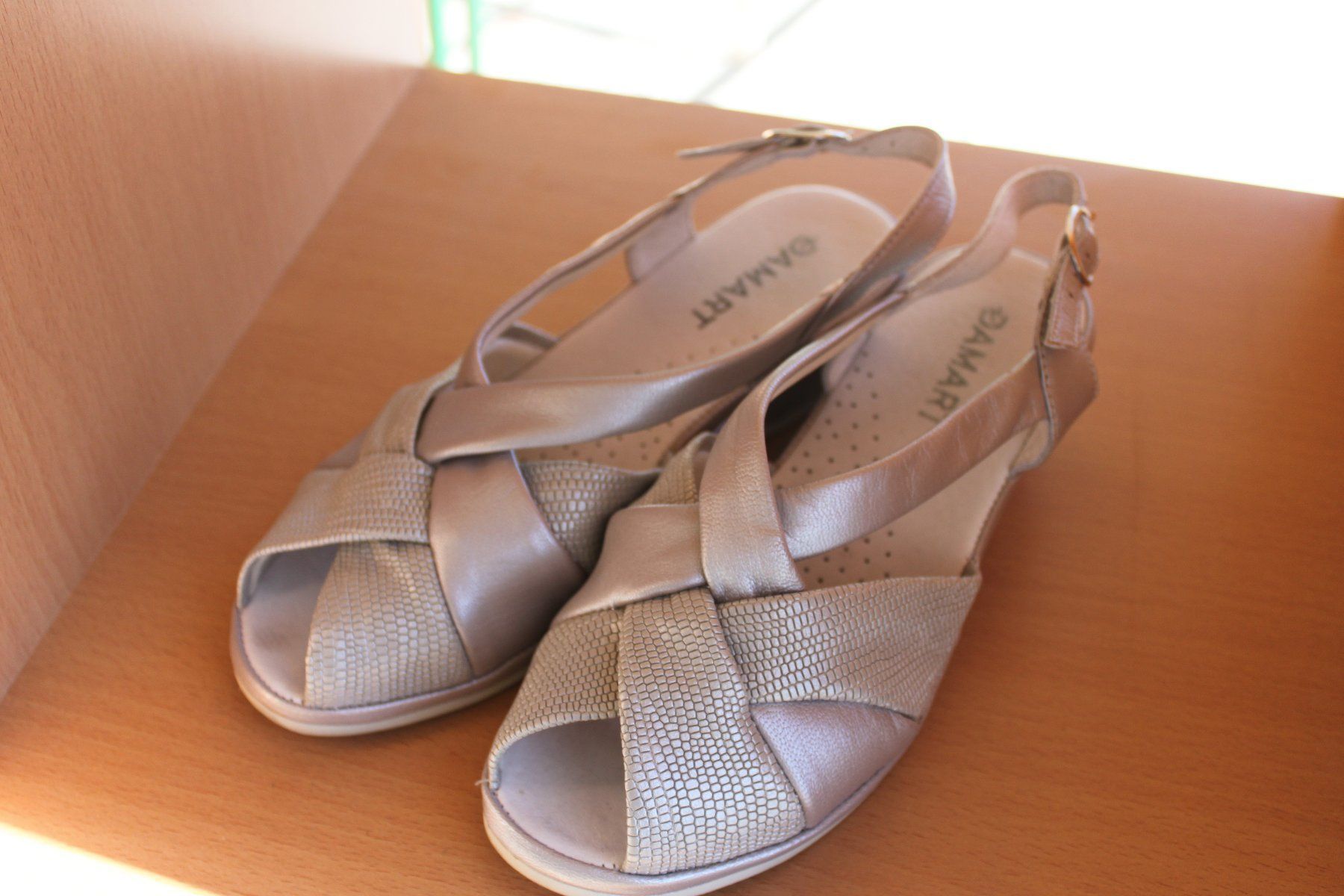 Damenschuhe: Sandales Damart, taille 37 – Gebraucht aus marsens von gag03 1