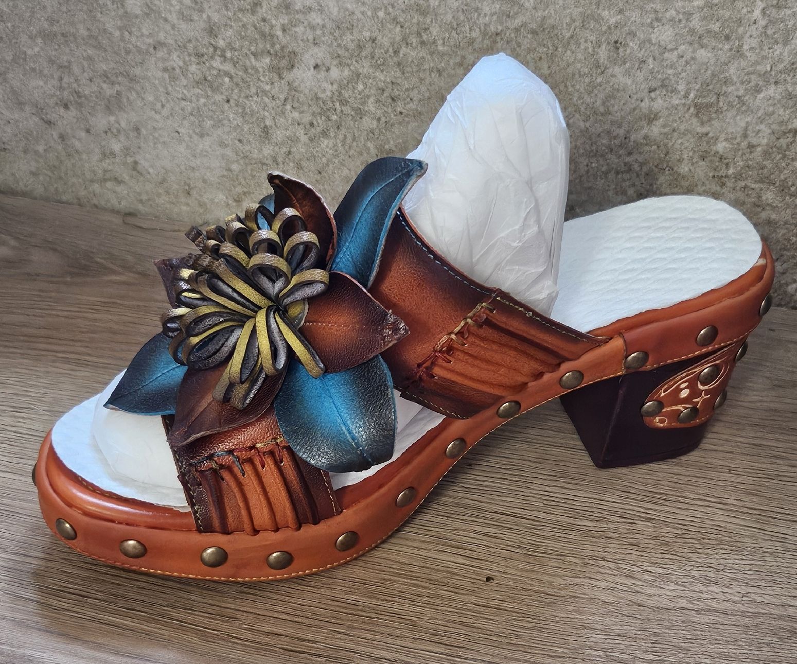 Scarpe da donna: Holzschuh Gr. 38 - Spendenaktion – Nuovo (secondo la descrizione) da Unterkulm venduto da Beljasch 2
