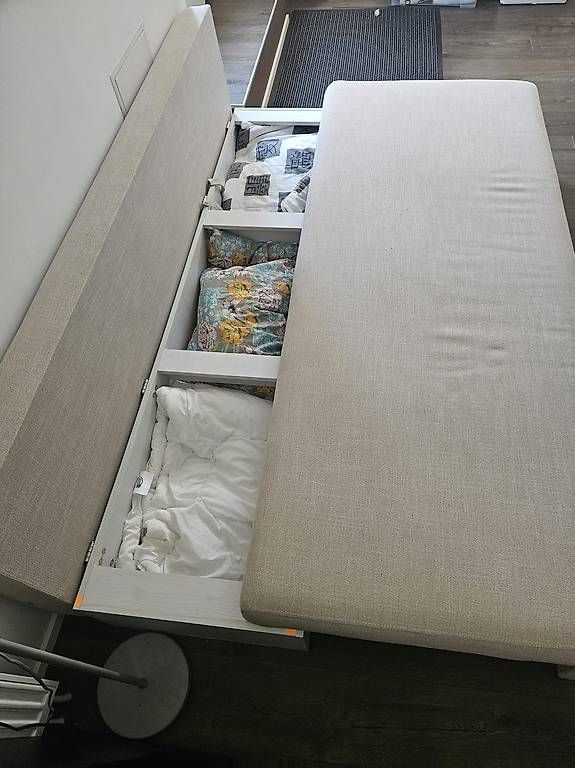 Sofas: Schlafsofa zu verschenken – D'occasion à Lupsingen par KatharinaB. 2