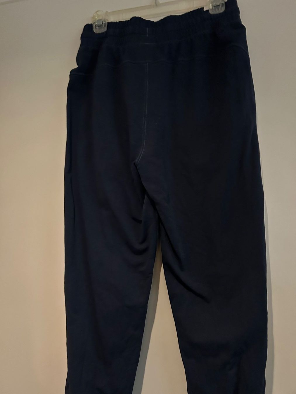 Puma Pantaloni: Sporthosen Puma dunkelblau – Usato da Zumikon venduto da Uranus88 1