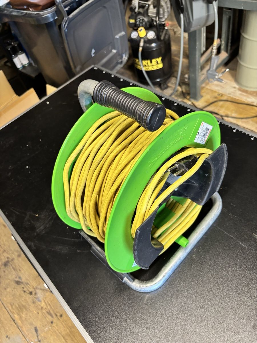 Kabel: Kabelrolle 33m – Gebraucht aus Oberlunkhofen von Rovago