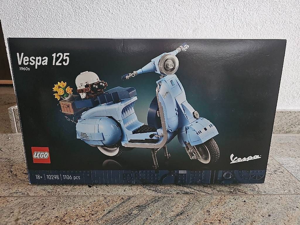 Lego Baukästen: Lego 10298 Vespa 125 – Gebraucht aus Herrliberg von dav_xc2f