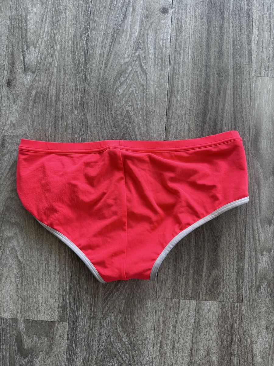Arena Costumi da bagno: Arena Trainingsbadehose Grösse D6 – Usato da Tägerwilen venduto da Bichito4 1