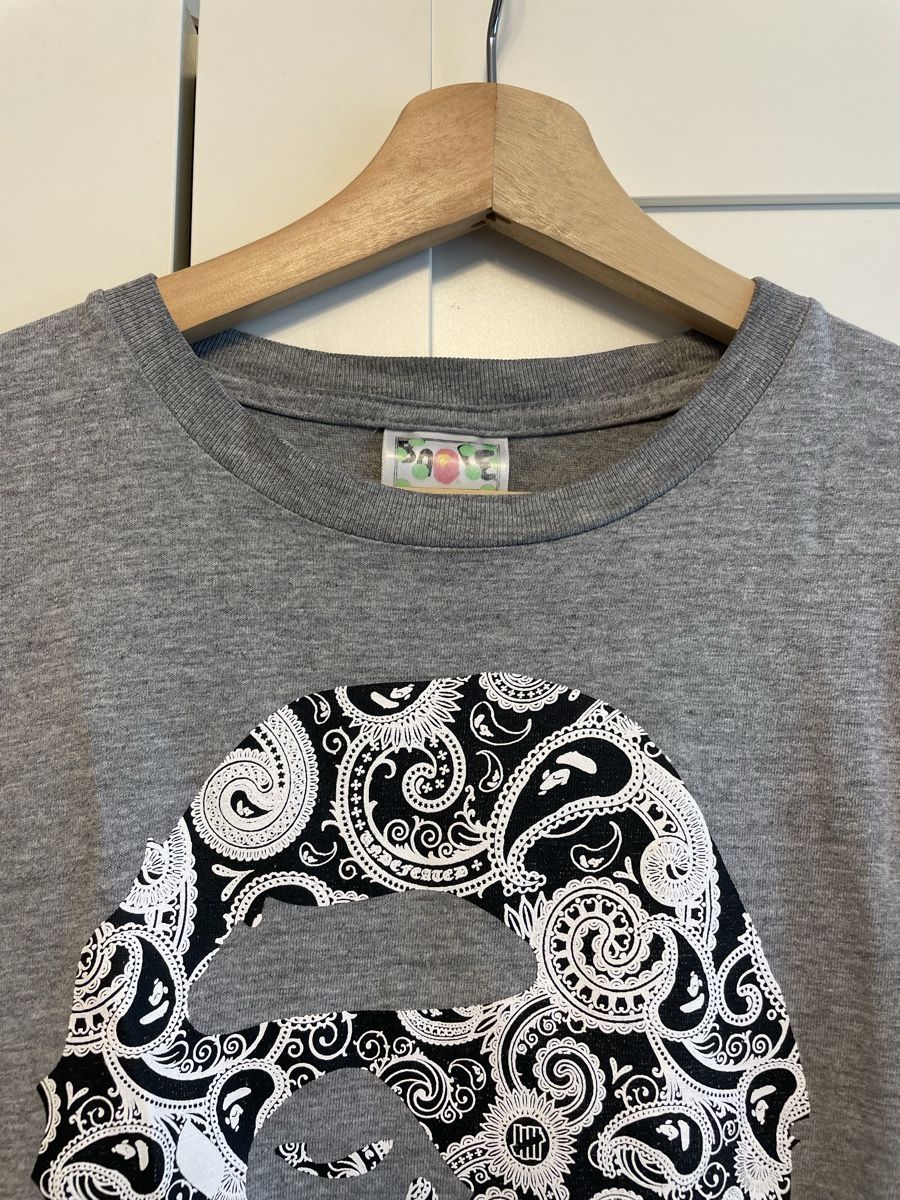 Bape T-Shirts: Tshirt von Bape x Undefeated, grau, Grösse M – Gebraucht aus Jona von Livelotte8 2
