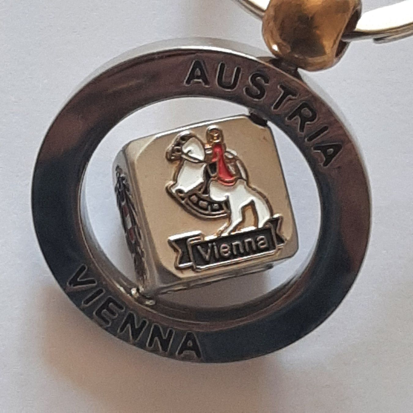 Portachiavi: Porte-clé Austria Vienna – Nuovo e nell'imballaggio originale da Carouge GE venduto da cecob0909 1