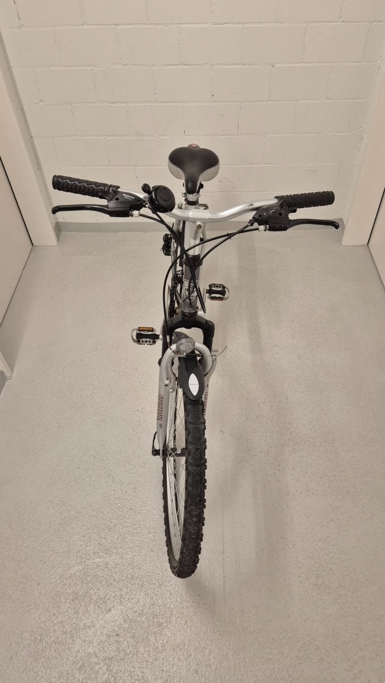 Vélos: Velo Infinity 26'' - Grösse M – D'occasion à Maur par antko 2