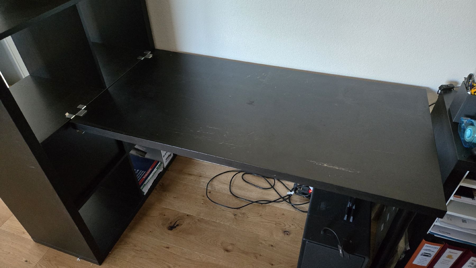 Ikea Scrivanie: IKEA Kallax+Schreibtisch – Usato da Roggwil BE venduto da Gaijin97 2