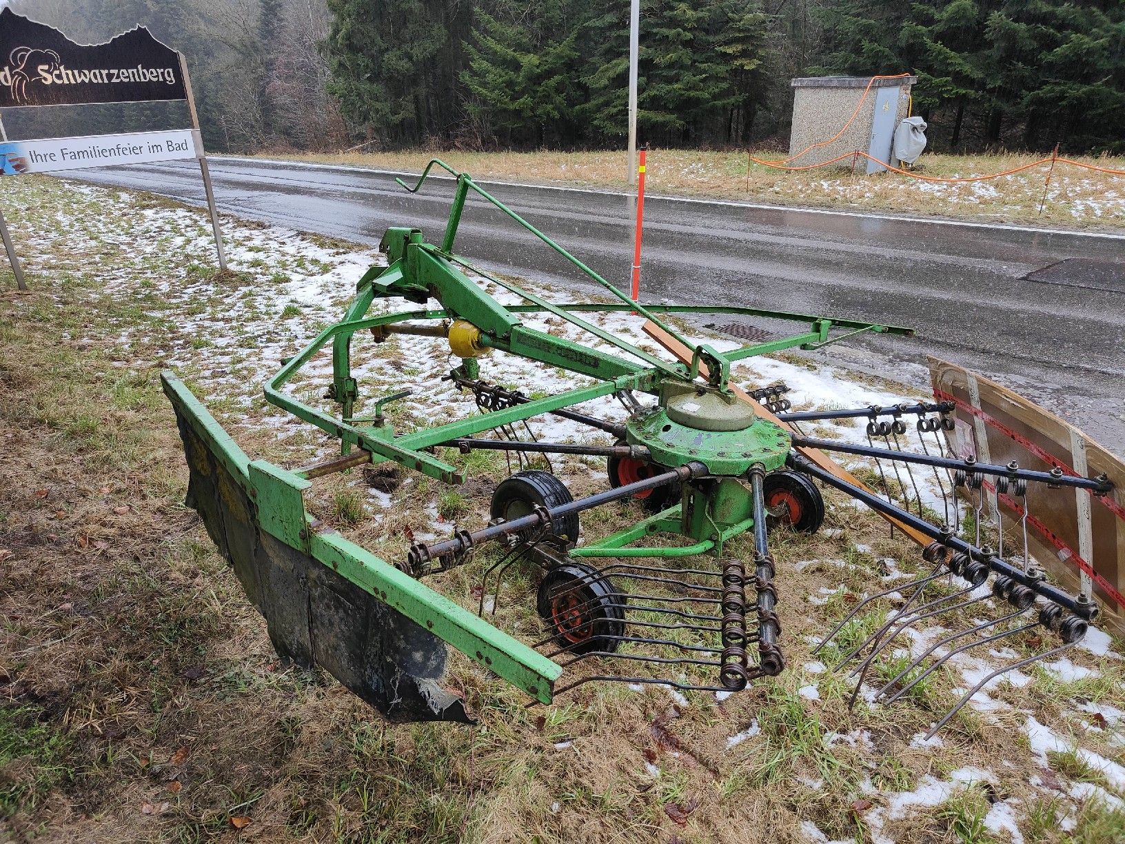Deutz Raufutterernte: Kreisel Schwader Deutz-Fahr – Gebraucht aus Gontenschwil von FlavioB